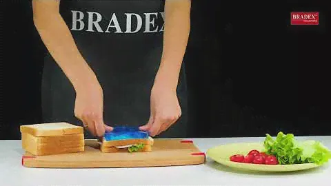 Bradex Форма-резак для бутербродов и выпечки «ДЕЛЬФИНЧИКИ»